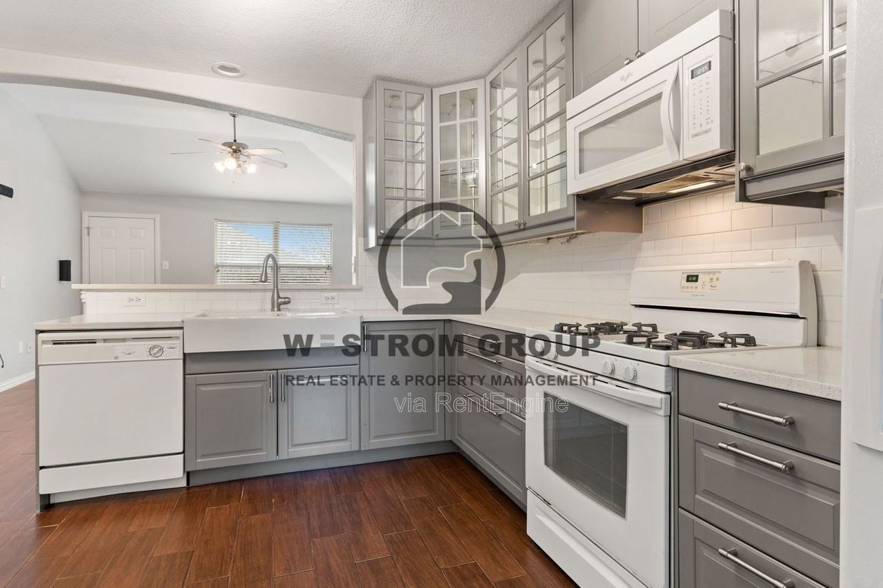 6625 Chalk River Dr - Photo 7 of 23