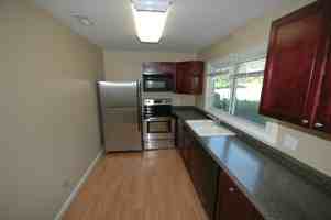 featured image of 351 S Mansfield St #1