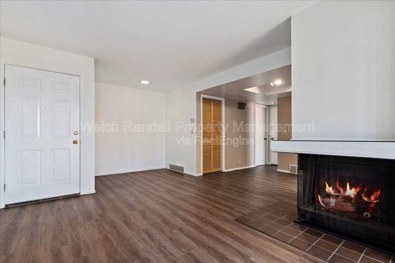 6871 S Countrywoods Cir #H - Photo 5 of 22