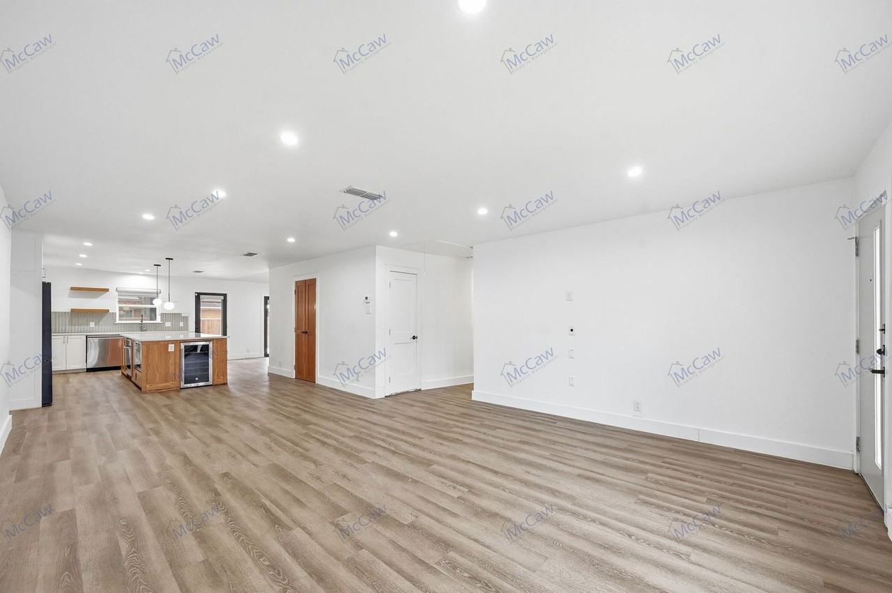 7412 Fenton Dr - Photo 7 of 24