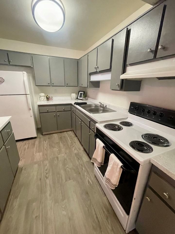 2230 E Fort Lowell Rd #111 - Photo 4 of 18