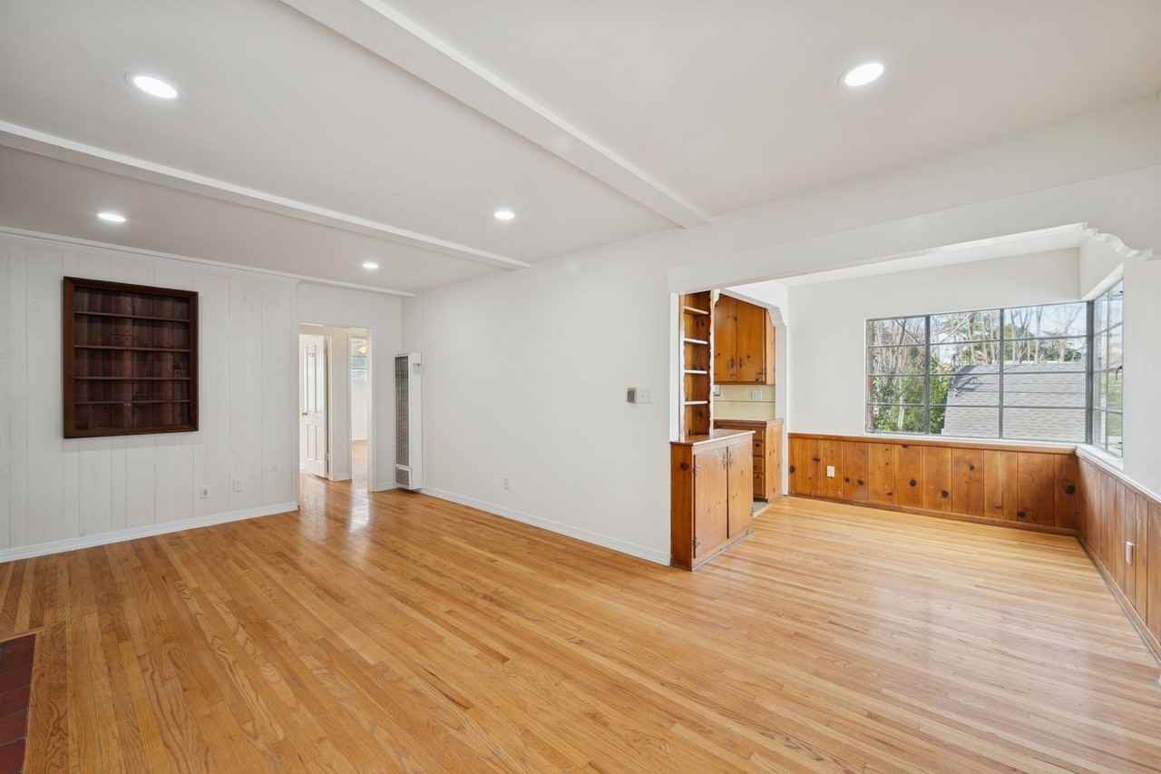 11613 Moorpark St #5 - Photo 2 of 19