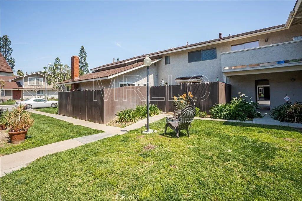 196 Whitney Ave #2 - Photo 7 of 24