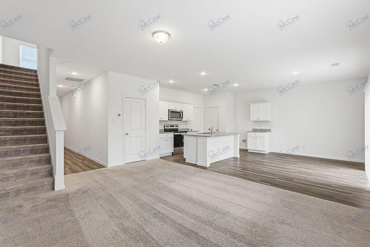 1910 Washington St - Photo 2 of 23