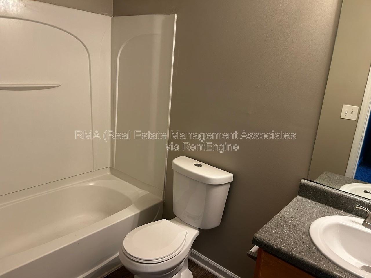 1735 Carrington Dr - Photo 7 of 9