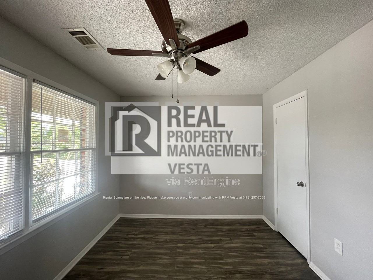 406 Russell Pkwy #2 - Photo 5 of 11