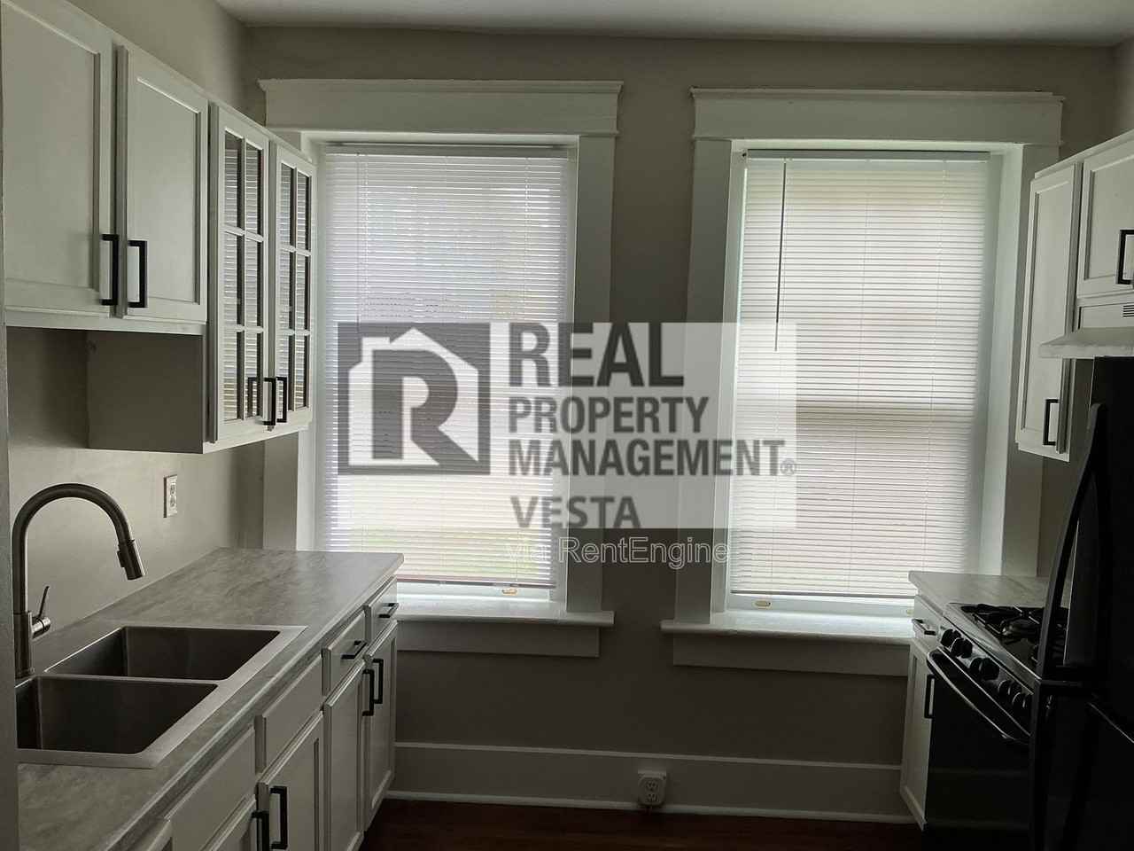 855 Mulberry St #T3 - Photo 3 of 21