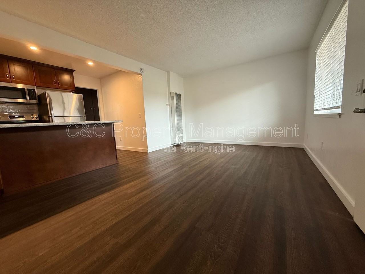 525 Madison St #B - Photo 4 of 9