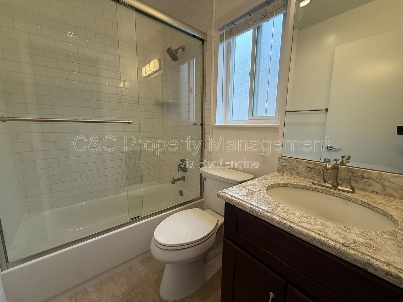 525 Madison St #B - Photo 6 of 9