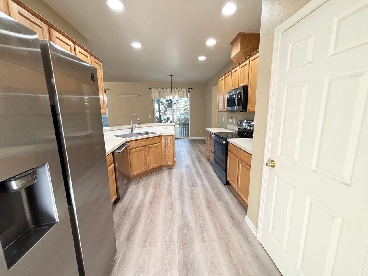 1983 Sw 19th Ter - Photo 4 of 28