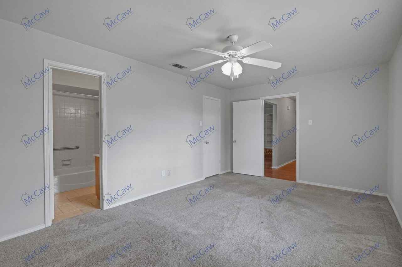 213 Gregory Dr - Photo 7 of 16