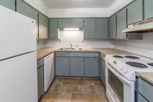 2628 E Wellesley Ave #4 - Photo 1 of 1