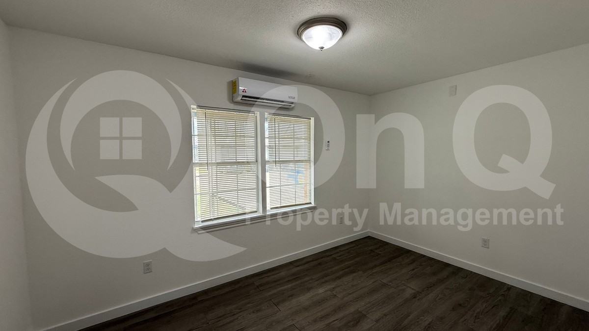 2223 Jb Jackson Jr Blvd #A4 - Photo 4 of 8