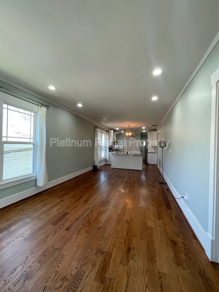 301 Fletcher St Sw - Photo 6 of 42