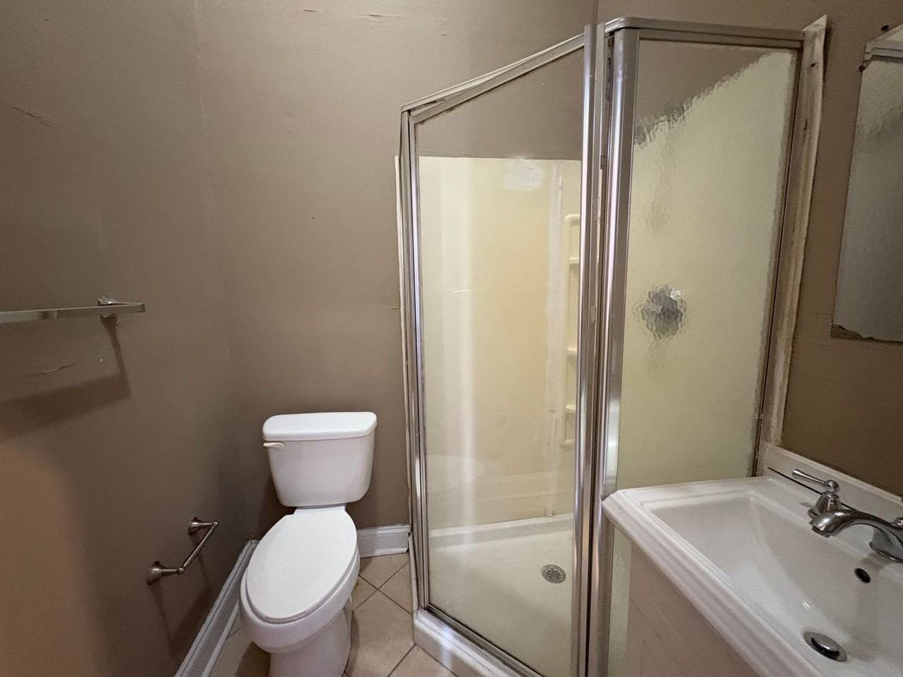 171 Orange St #1 - Photo 5 of 12