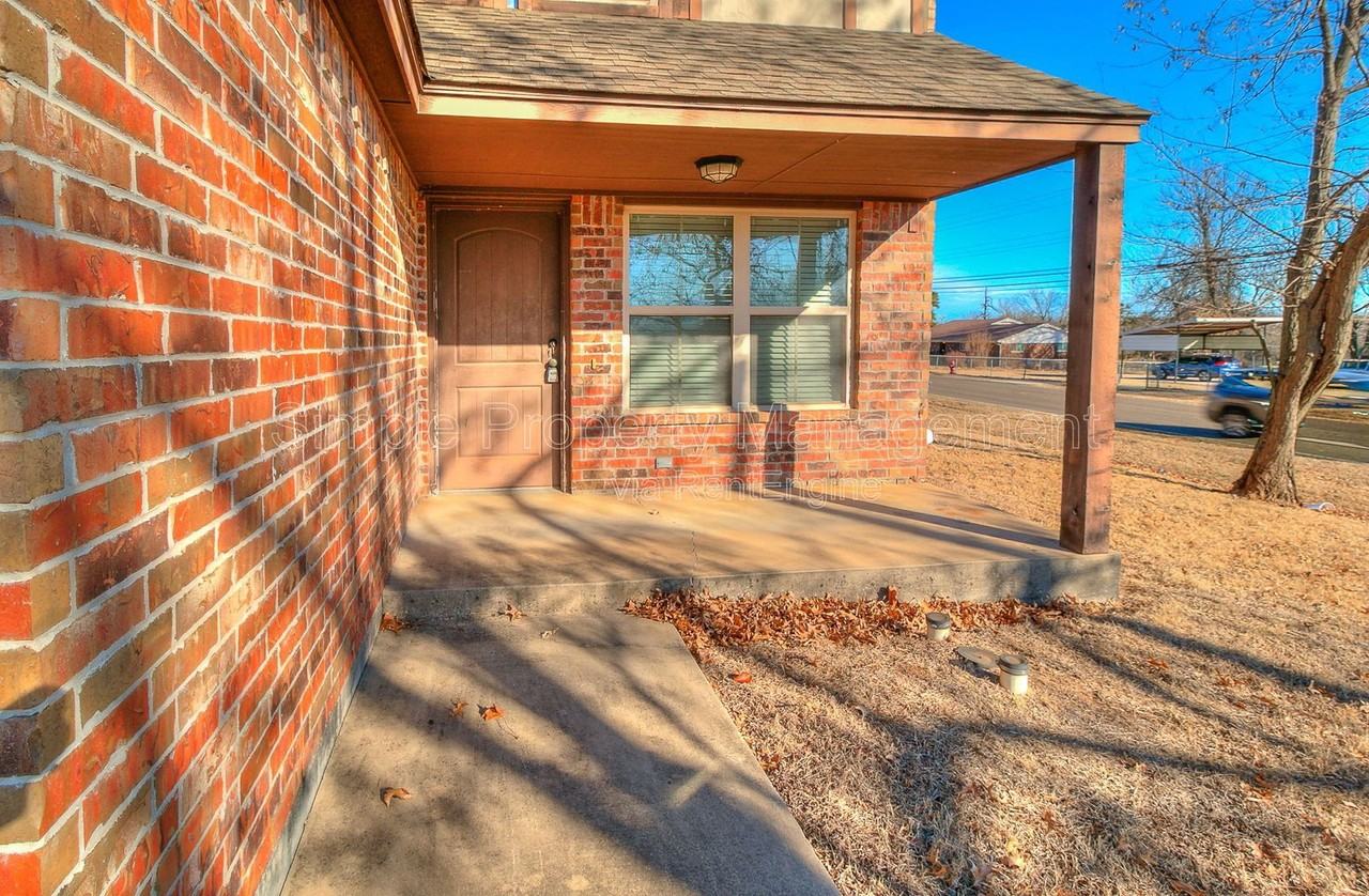 14991 1st St - Photo 2 of 25