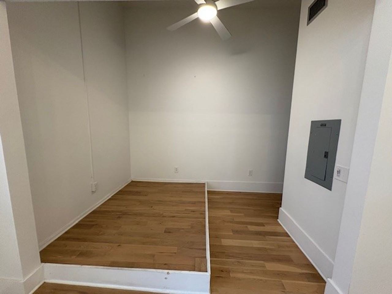 582 Mulberry St #303 - Photo 4 of 26