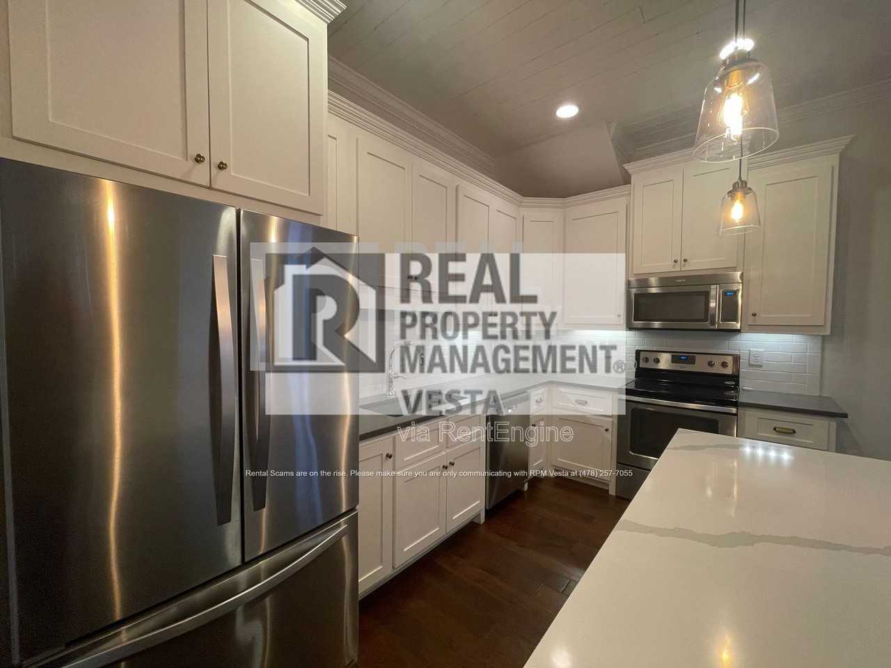 435 New St - Photo 5 of 24