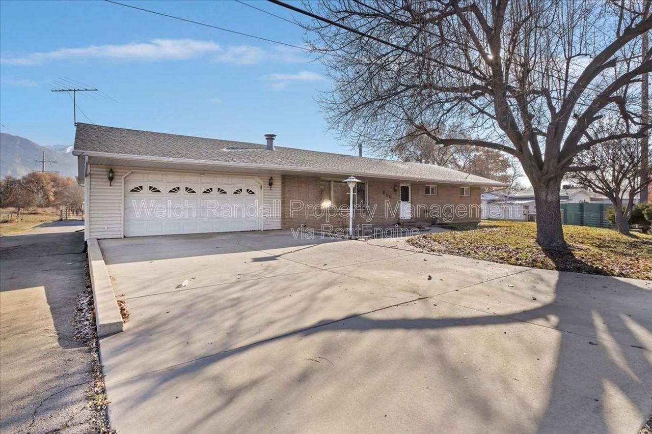 506 N Geneva Rd - Photo 2 of 22