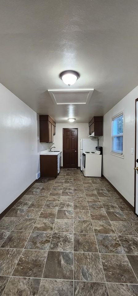 232a-Martha Washington Apartments - Photo 2 of 22