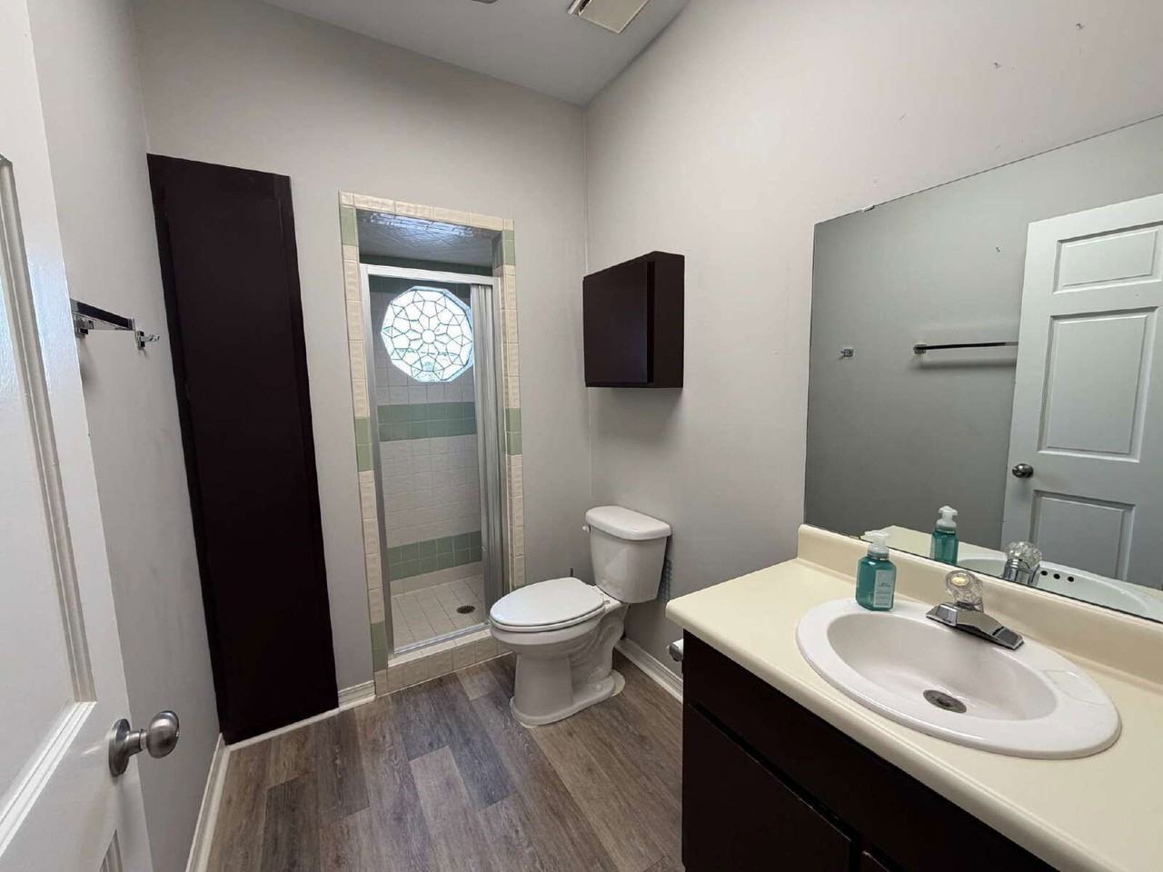 4300 Bayou Blvd #7 - Photo 6 of 9