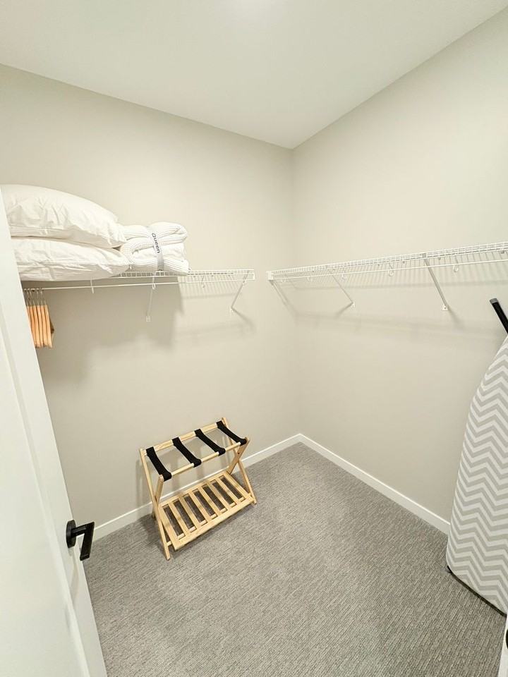 3612 Leavenworth St #302 - Photo 5 of 9