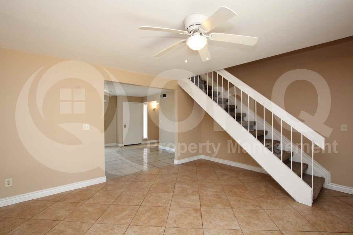 5644 S 44th Pl - Photo 5 of 17