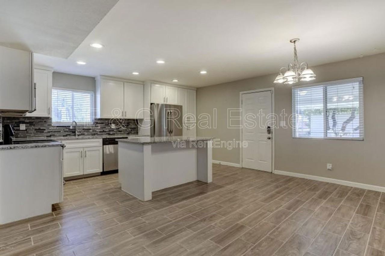 1527 W Huntington Dr - Photo 2 of 22