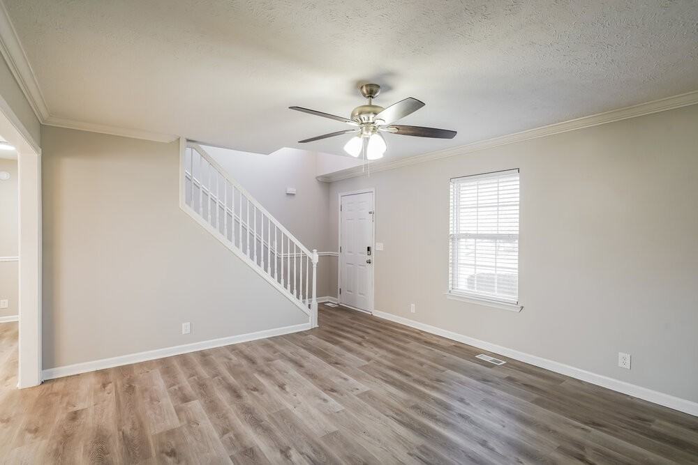 1729 Cason Trl - Photo 4 of 17