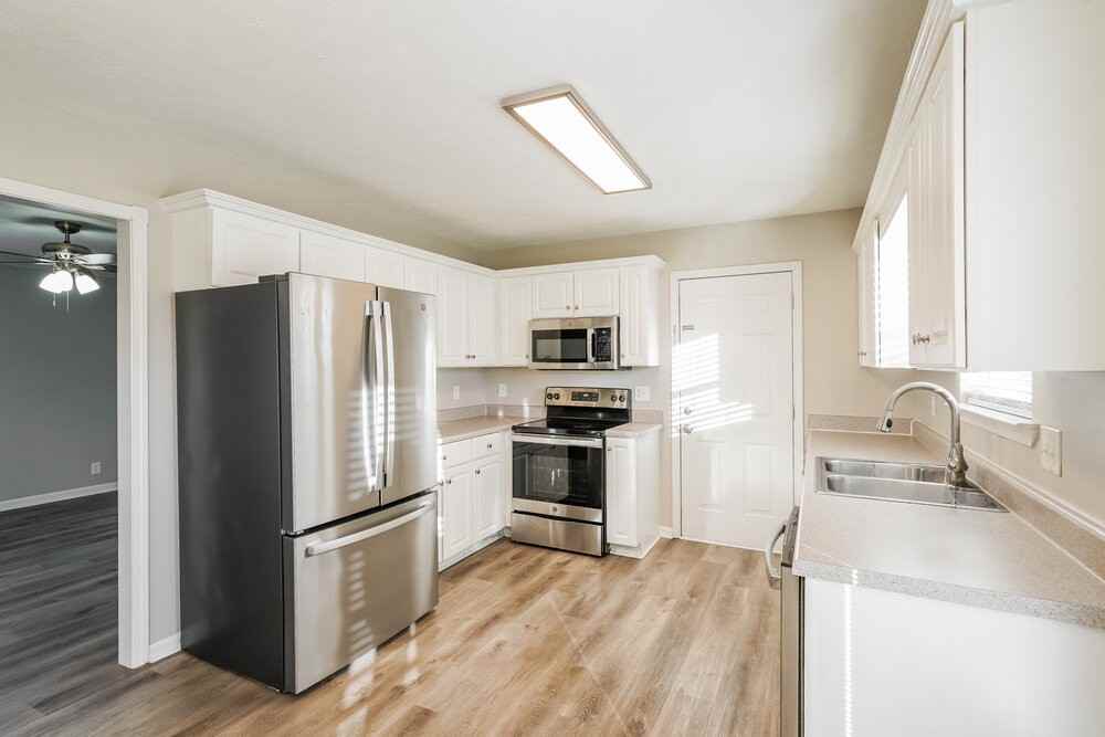 1729 Cason Trl - Photo 7 of 17