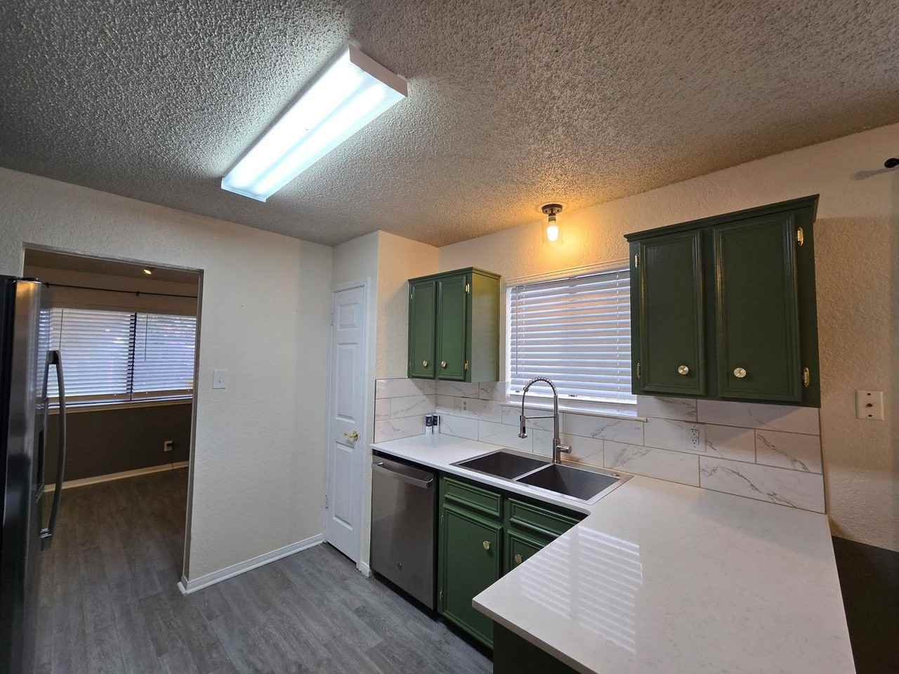 4907 Pepper Mill Holw - Photo 6 of 16