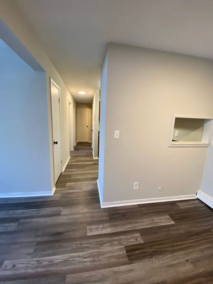 2036 Wayne Ave #C - Photo 6 of 13