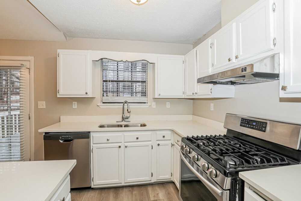 6207 Radford Dr - Photo 7 of 18