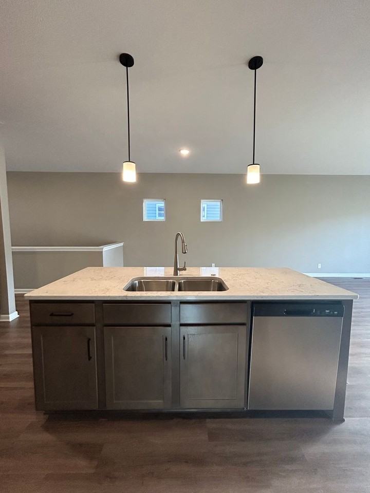 8124 S 178th St - Photo 5 of 36