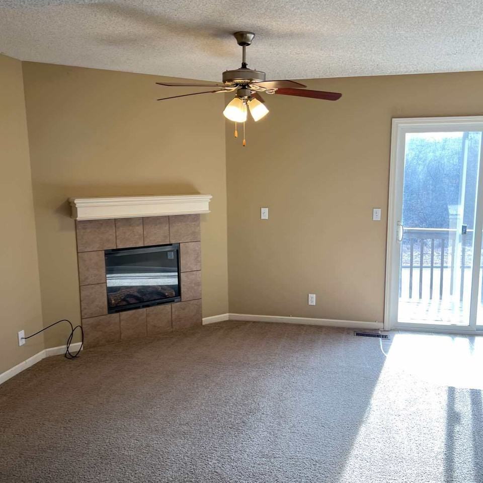 425I Hawthorne Blvd #4 - Photo 2 of 14