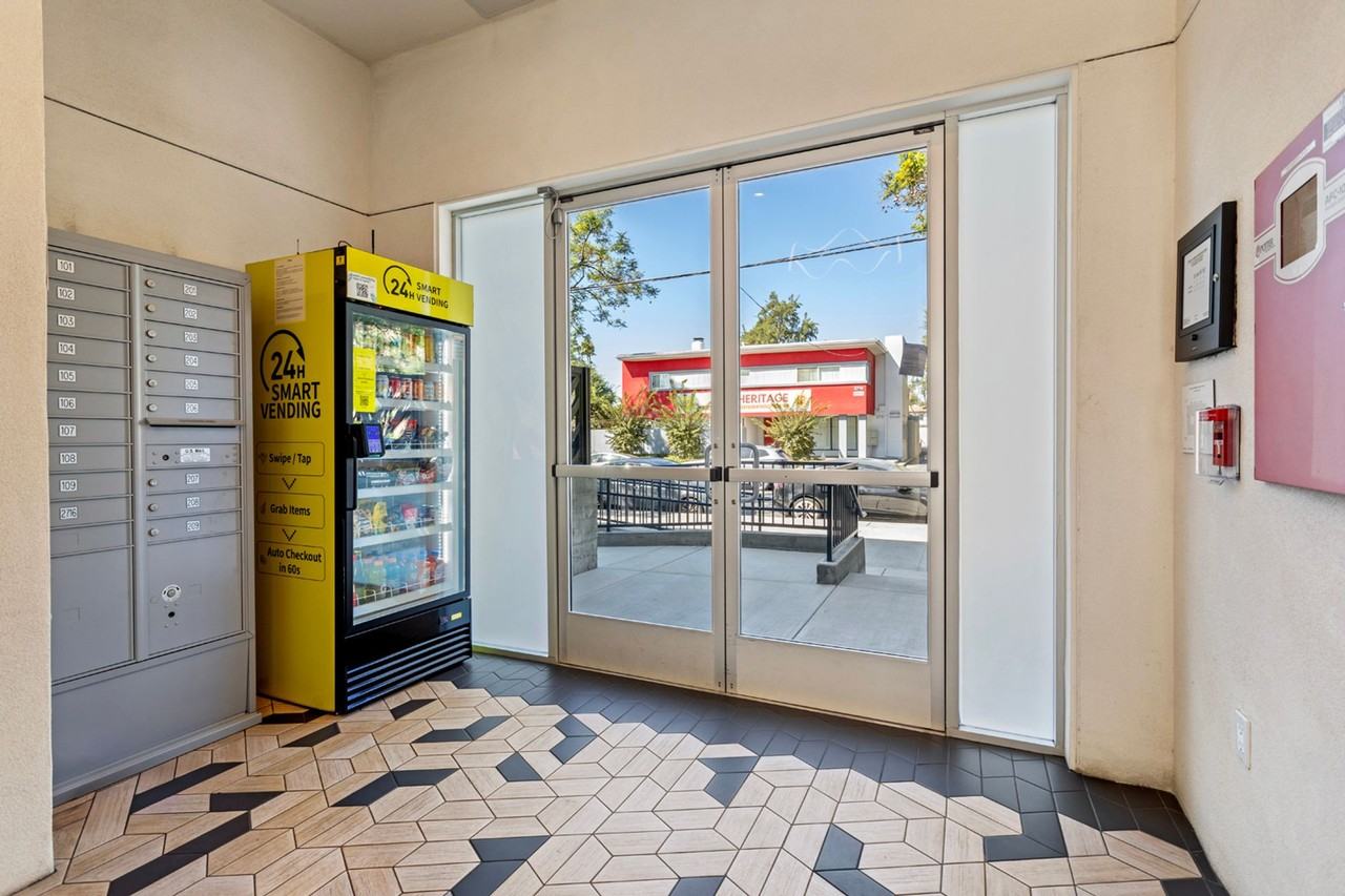 Oasis at the ROW - Photo 3 of 13