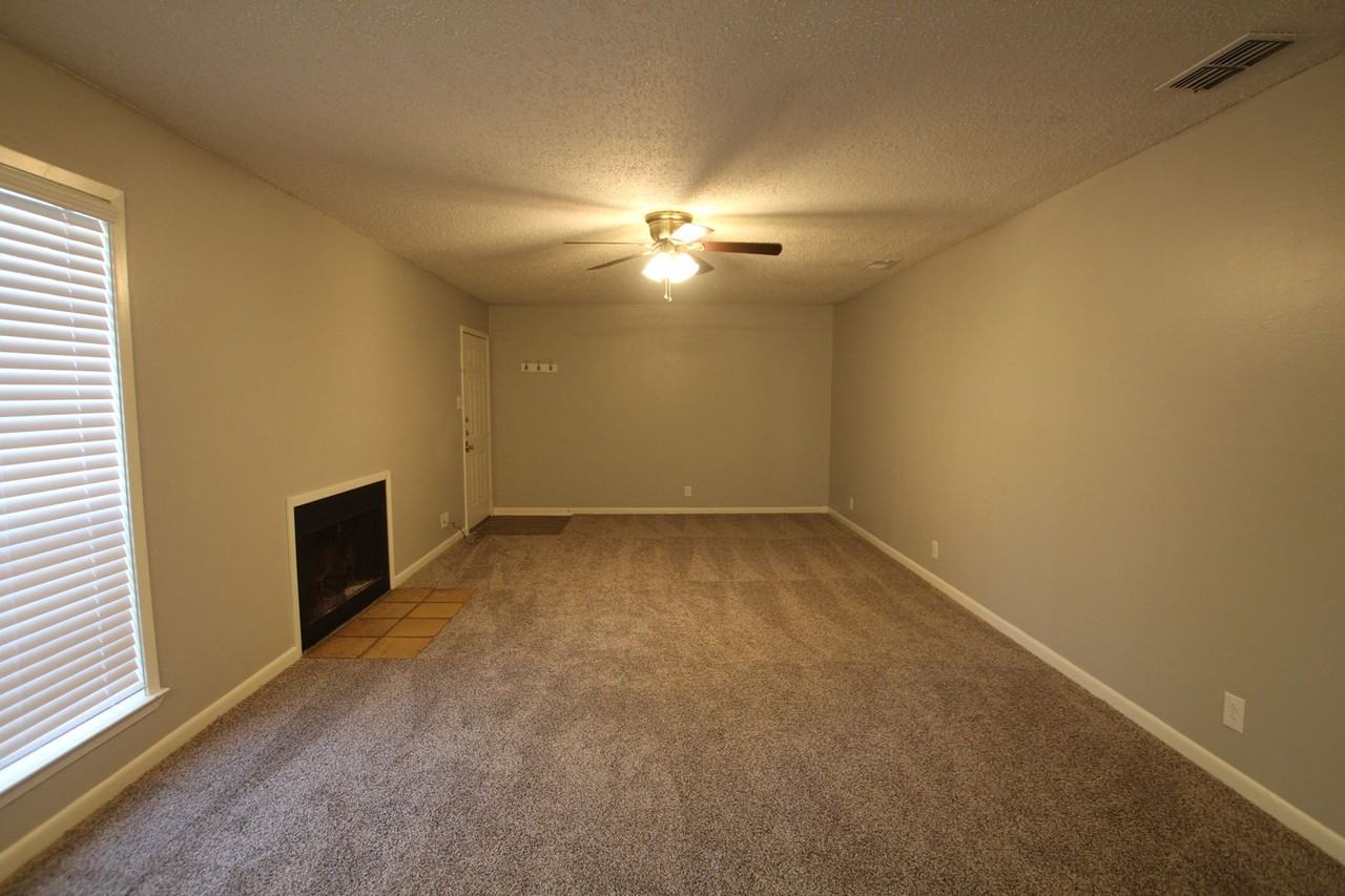 Wyndham Hill Apartments conveniently located in Southeast Tyler - Photo 4 of 40