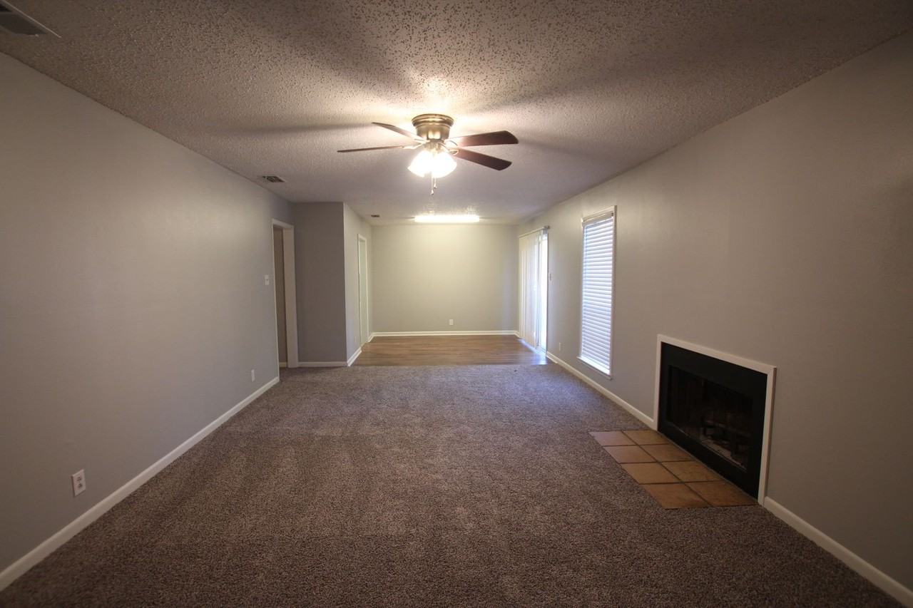 Wyndham Hill Apartments conveniently located in Southeast Tyler - Photo 5 of 40