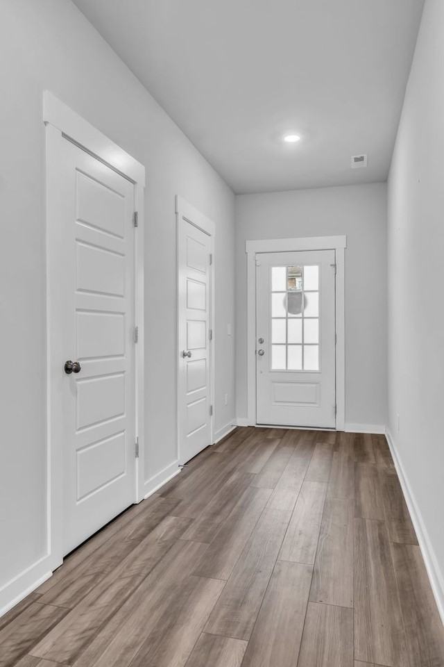 1020 Baltusrol Ln - Photo 7 of 34