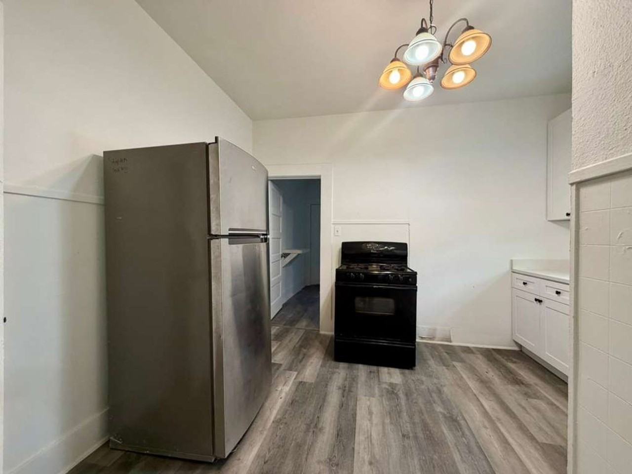 224 Lowell St - Photo 6 of 8