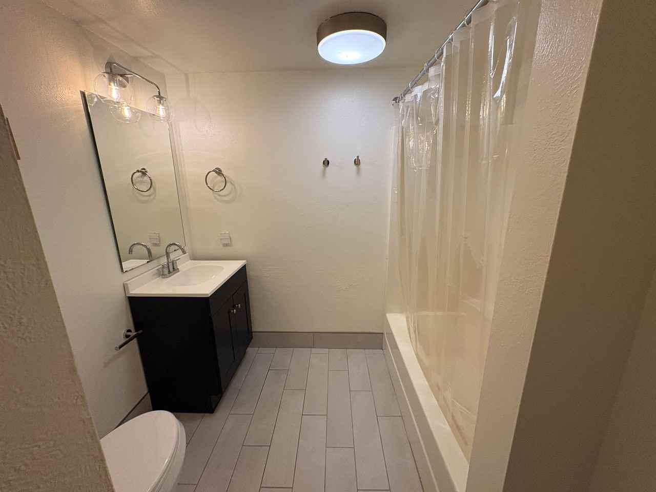 513 Ne Irving Ave - Photo 5 of 7