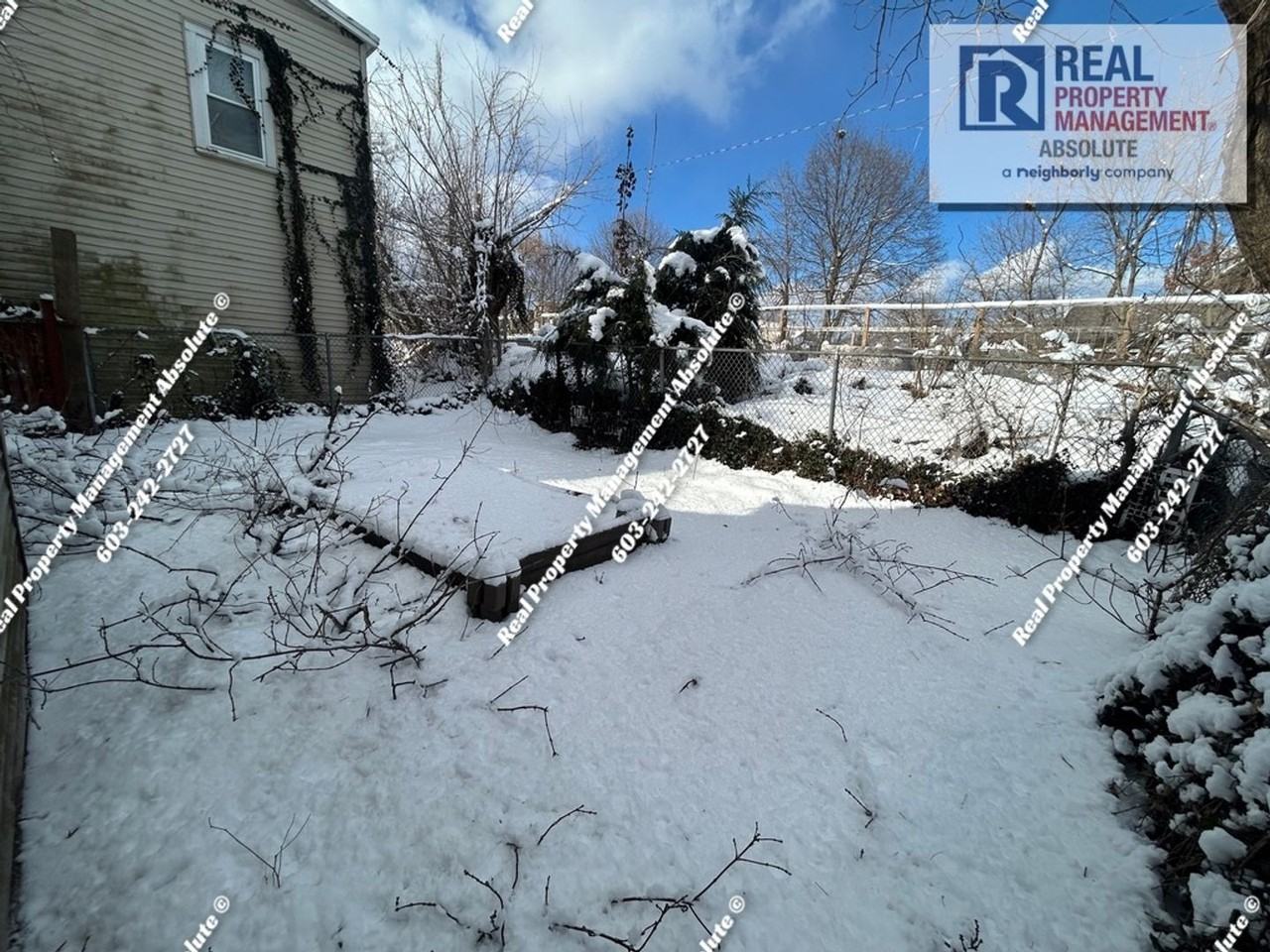 83 1/2 W Hollis St - Photo 3 of 23