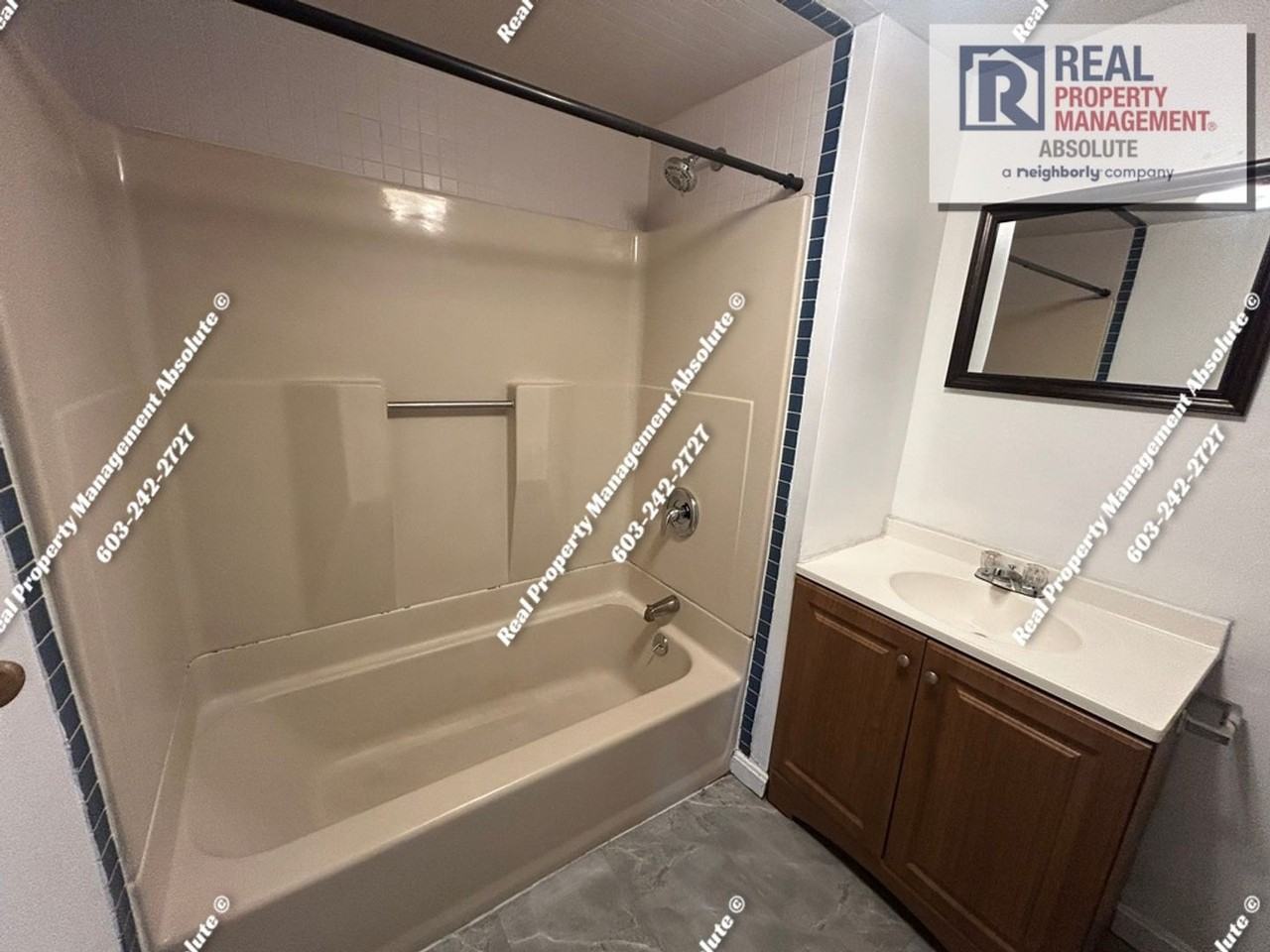 83 1/2 W Hollis St - Photo 7 of 23