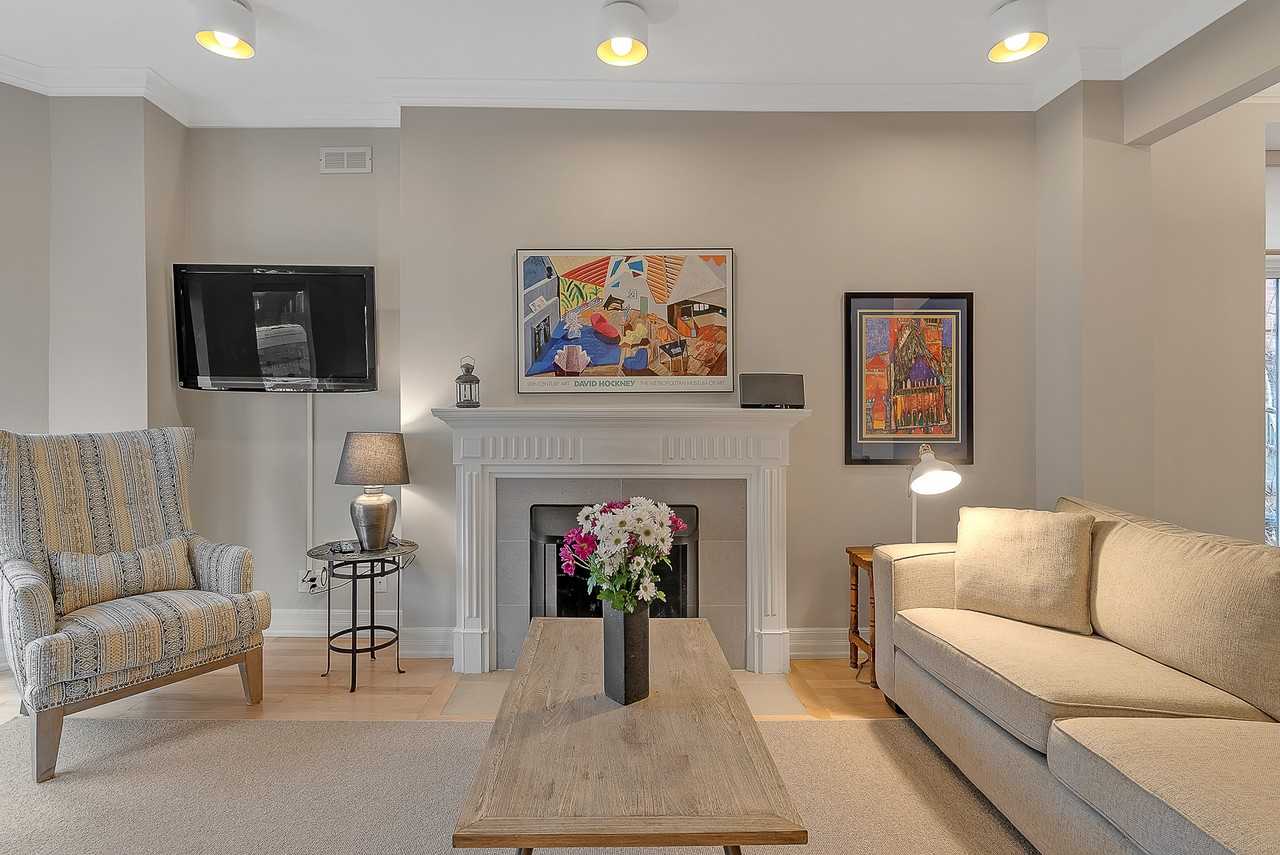 47 Howland Ave #1 - Photo 4 of 41