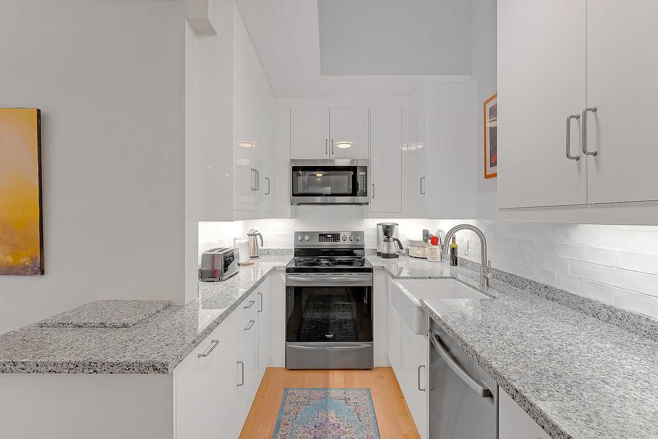 47 Howland Ave #1 - Photo 3 of 41