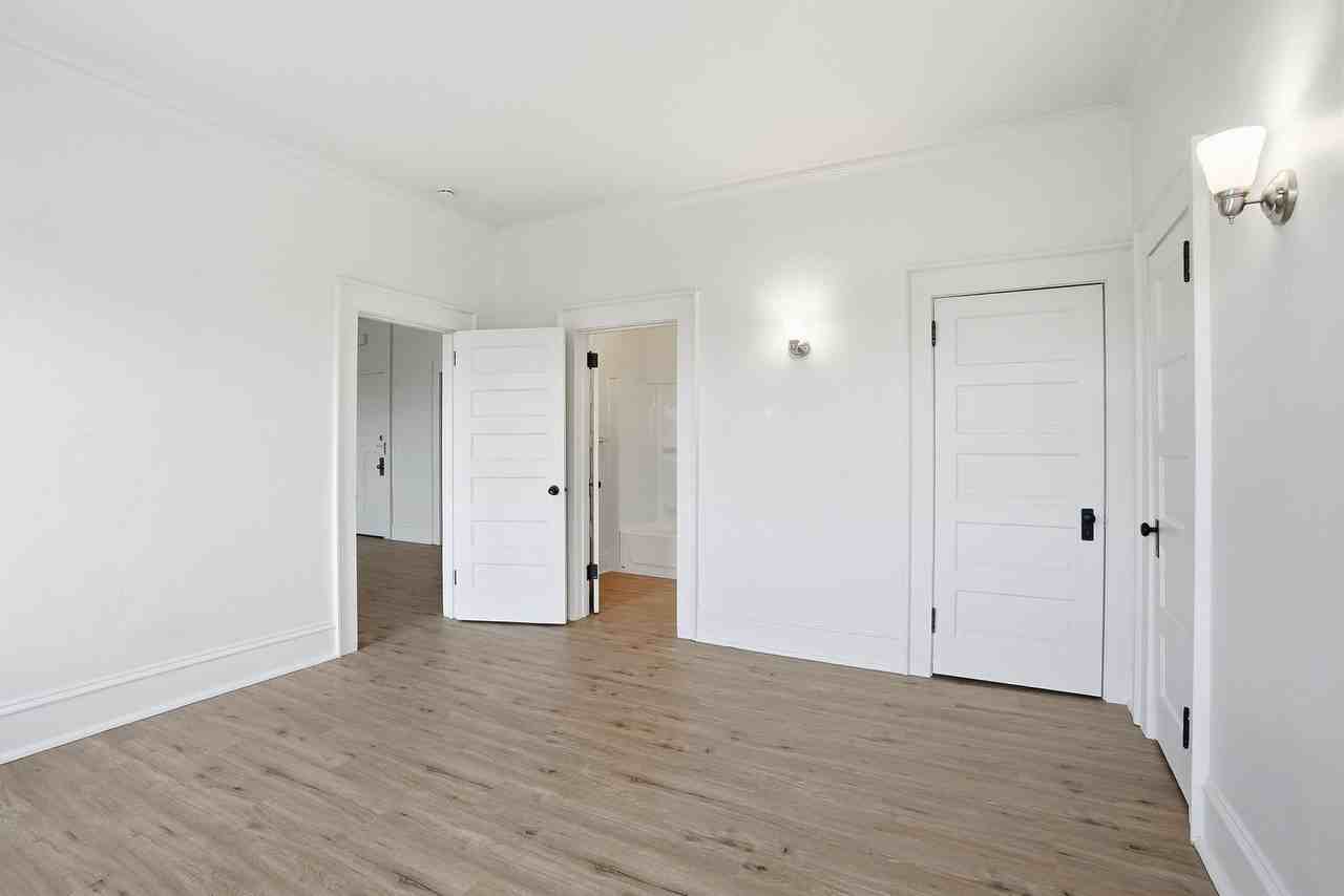 o155-Elm - Photo 5 of 36