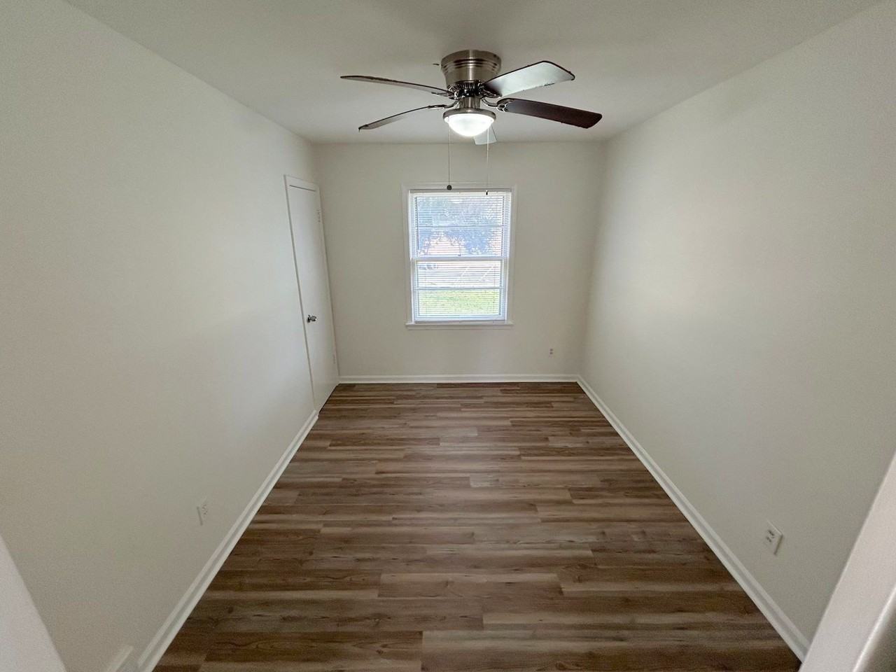 5423 Bannock St - Photo 6 of 12