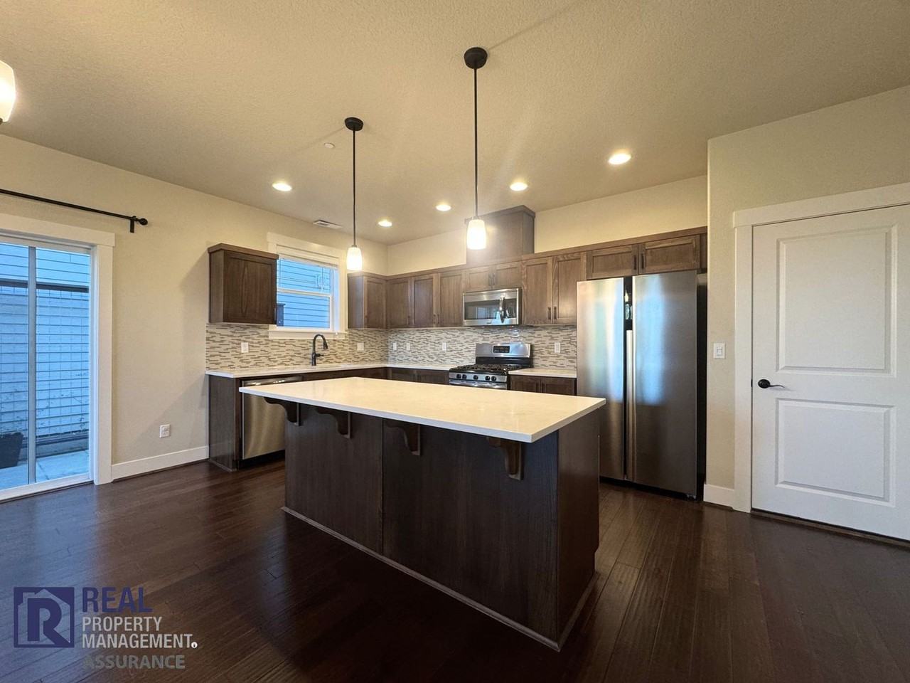 28857 Sw Geneva Loop - Photo 2 of 24