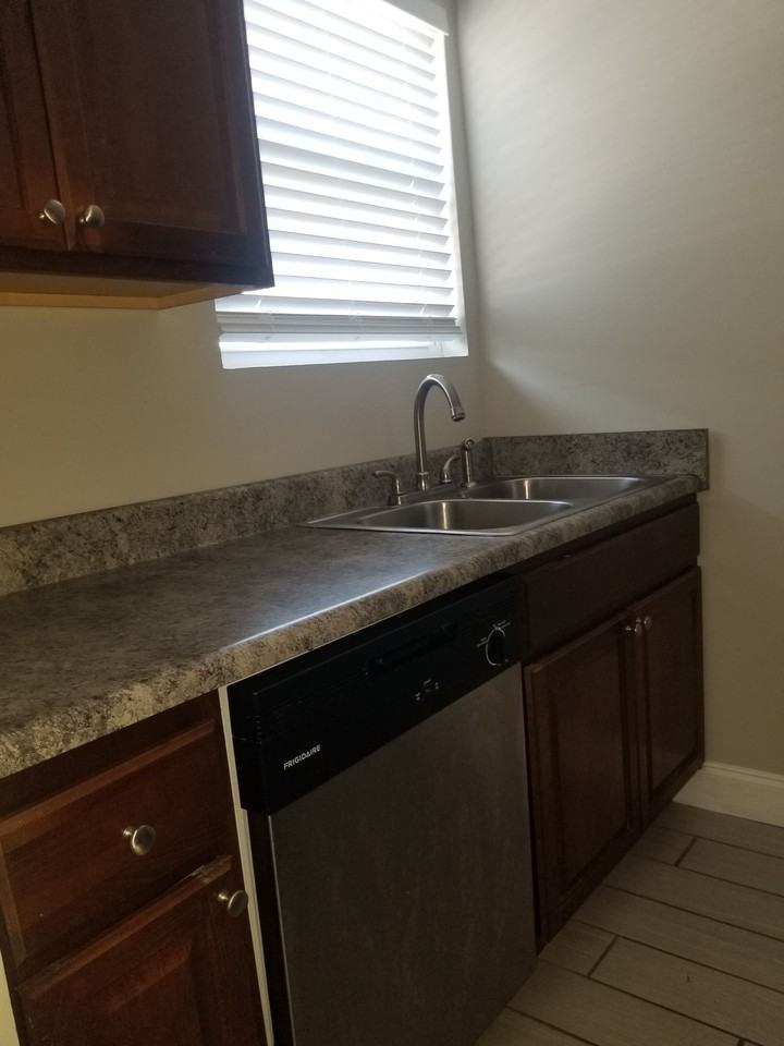 Avondale I Apartments - Photo 3 of 13