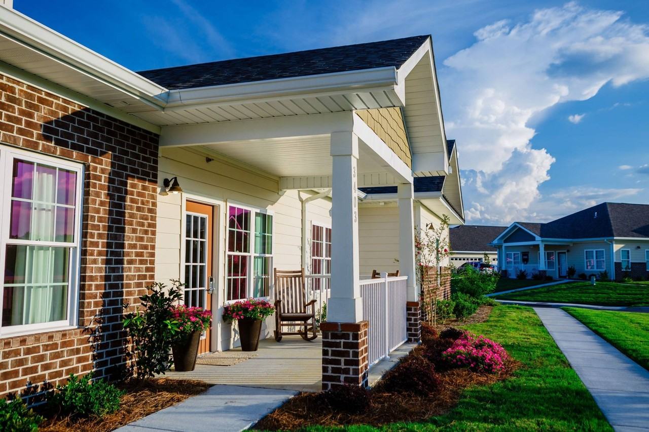 Beacon Place - Photo 5 of 27